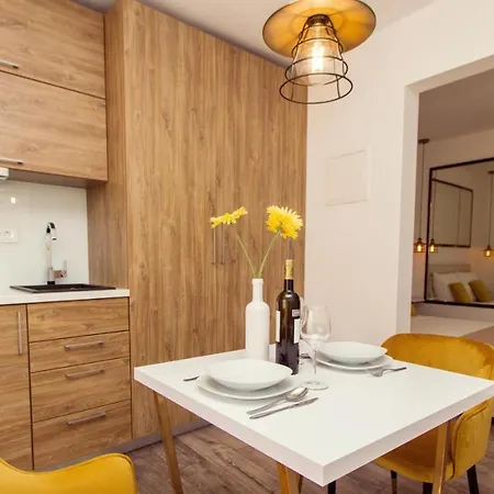 Apartment Park *