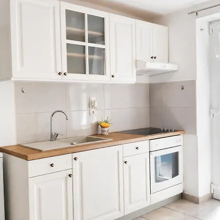 Park Apartment *